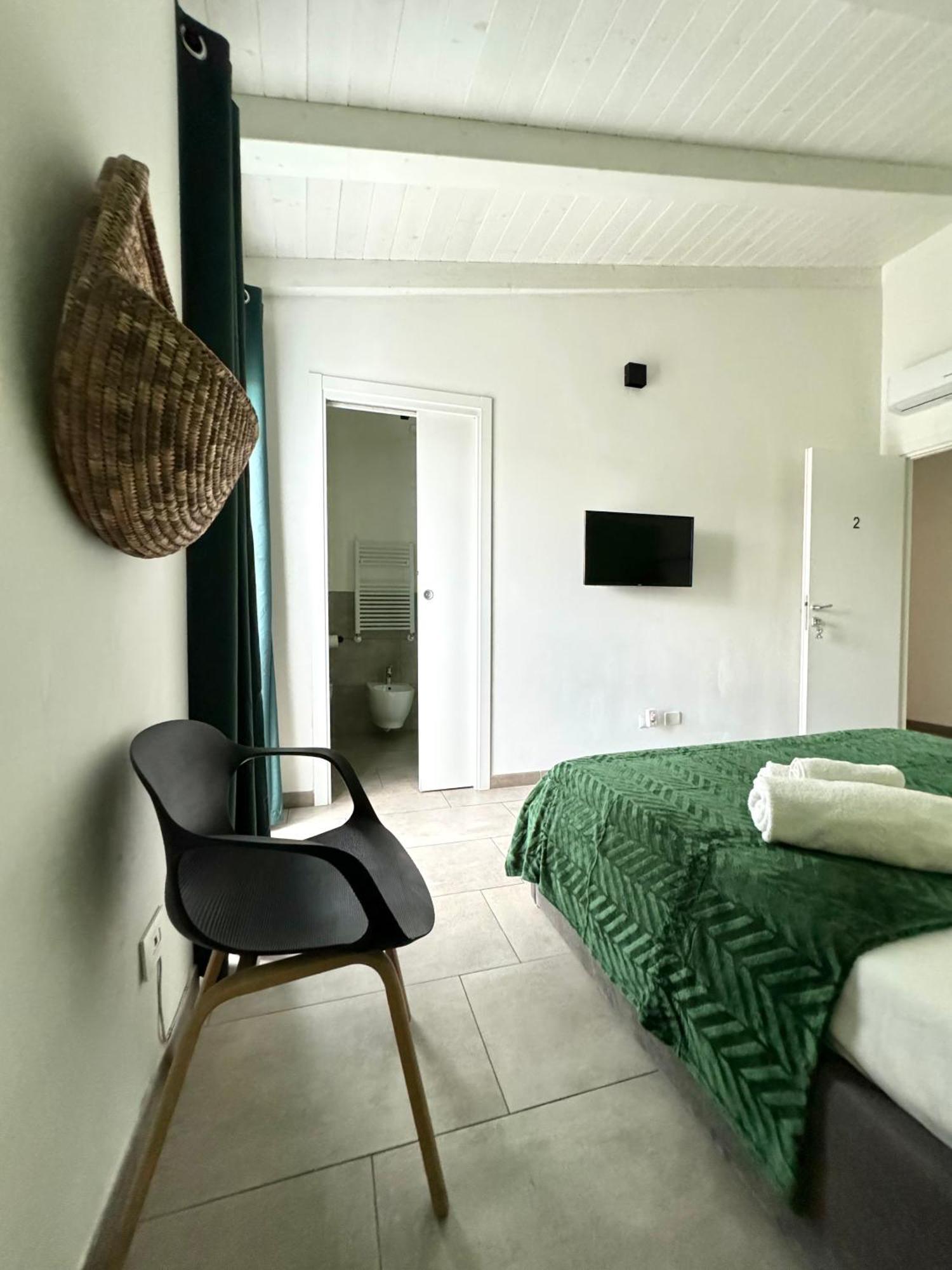 Citroom - Green City Rooms Olbia Exterior foto