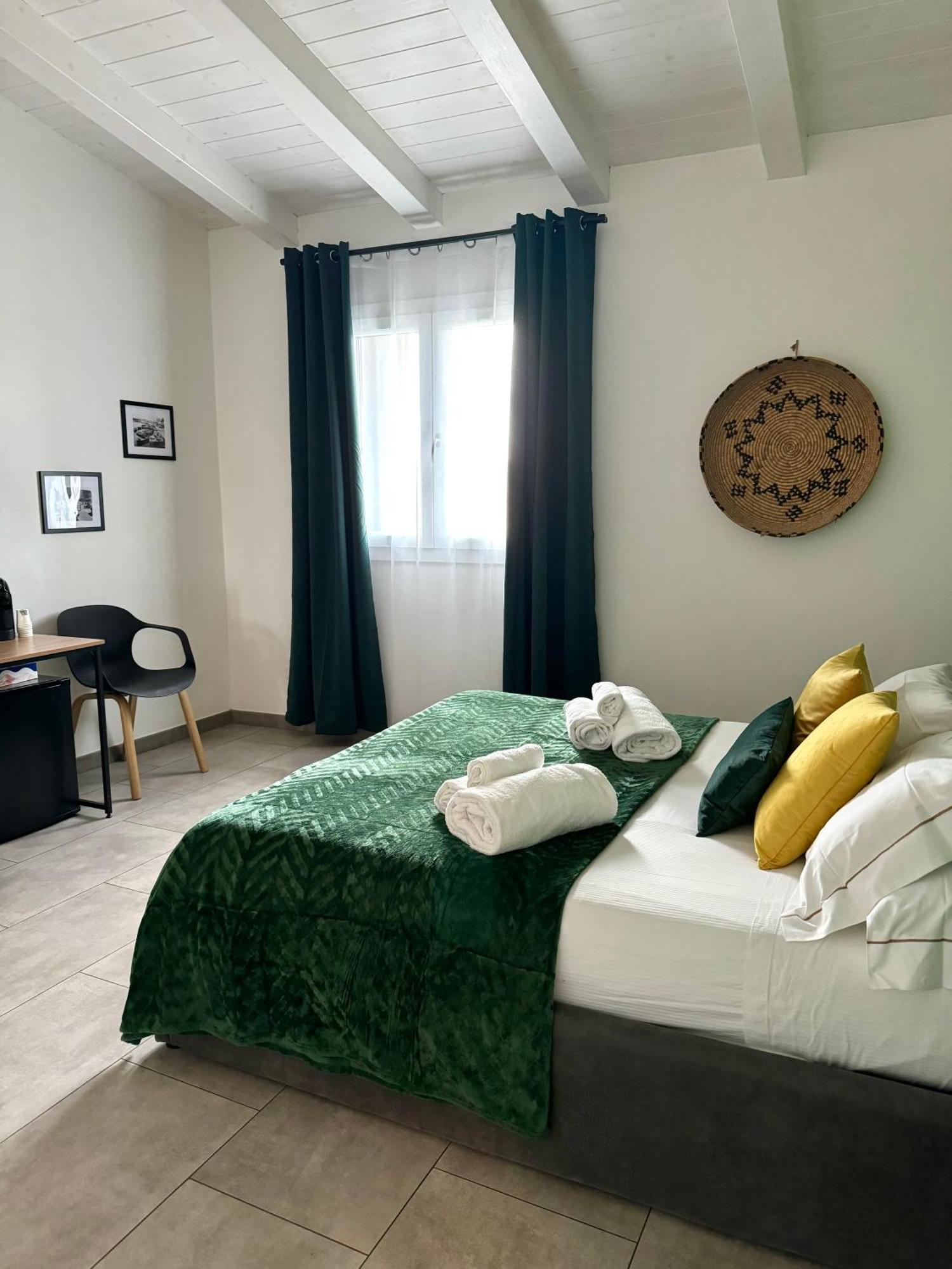 Citroom - Green City Rooms Olbia Exterior foto